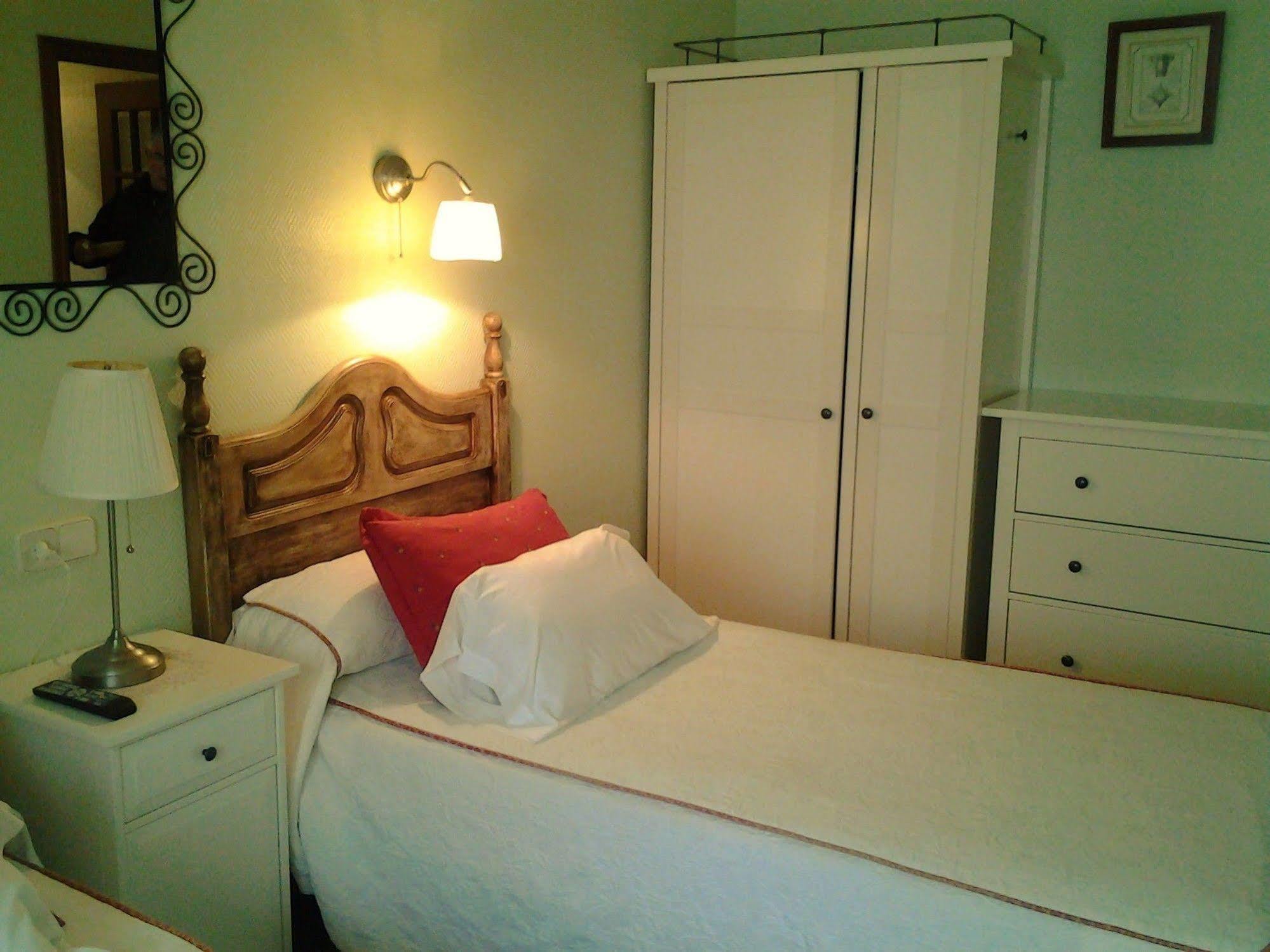 Ribadelago Hostal Martin - Sanabria מראה חיצוני תמונה